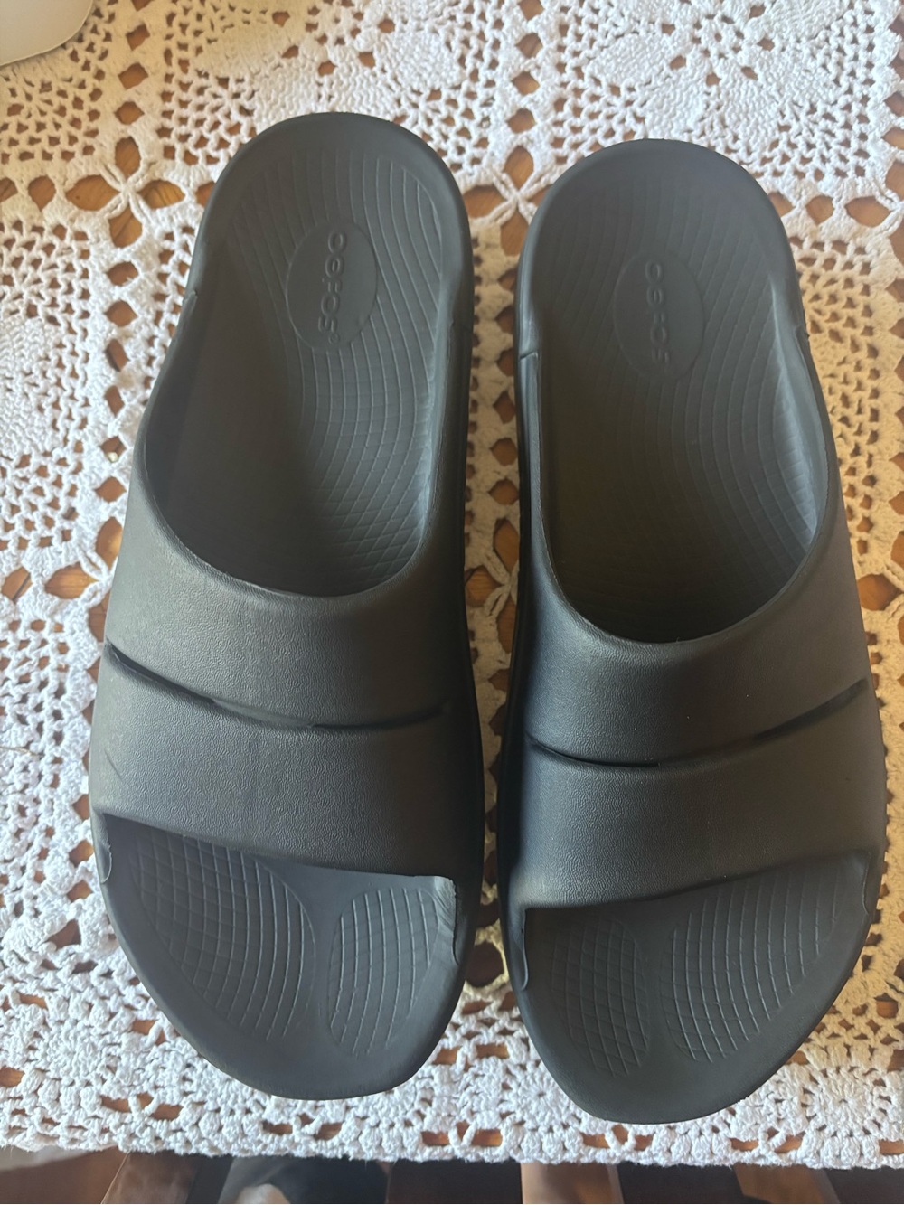 OOFOS Black Slide Sandals